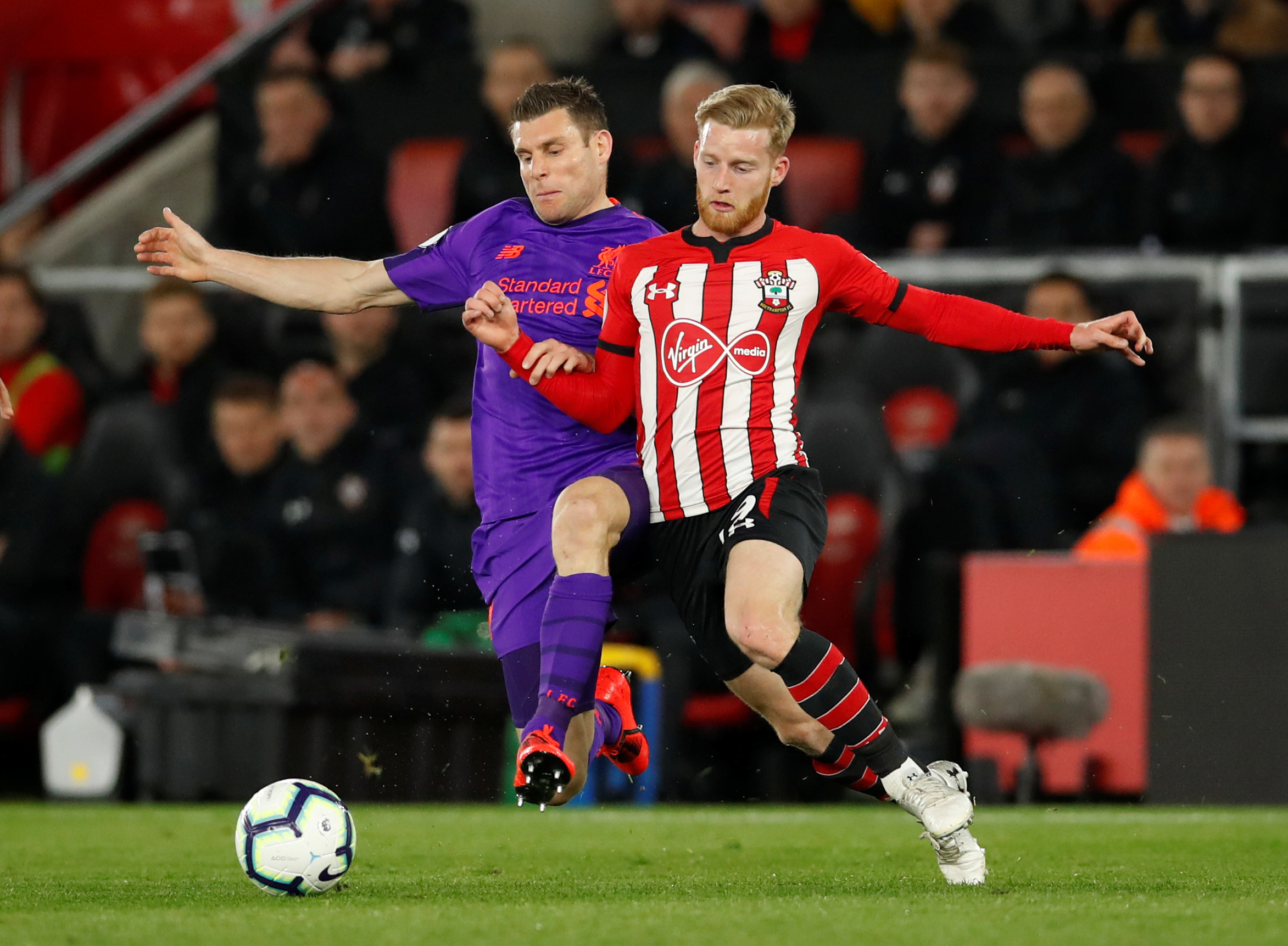 后卫伤个没完，瓜迪奥拉遇到大挑战！冬季转会窗曼城开追格伊